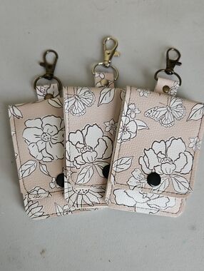 Floral Leather Card Holder Keychain - Blush Pink with White Flowers
